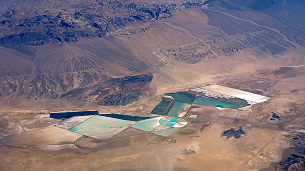 Within the world of supply chain management, your competitive advantage might have been making the lowest-cost product at the fastest possible speed. Today’s ability to achieve competitive advantage depends on end-to-end upstream visibility and the ability to secure critical raw materials for your operations.